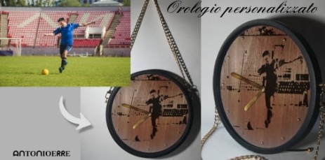 Orologio moderno in legno di noce, personalizzabile con la foto del tuo bambino. Tracolla e dettagli dorati, bordo in ecopelle beige. Un ricordo prezioso e decorativo per la tua casa.