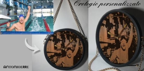 Orologio moderno in legno di noce, personalizzabile con la foto del tuo bambino. Tracolla e dettagli dorati, bordo in ecopelle beige. Un ricordo prezioso e decorativo per la tua casa.