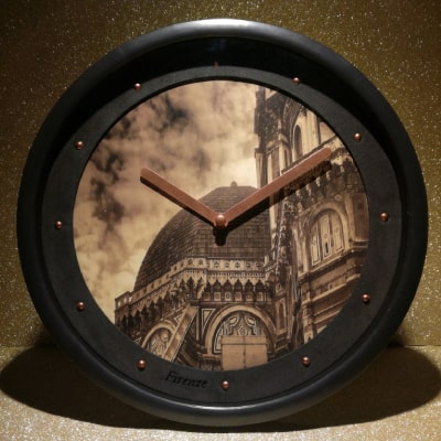 Idea regalo con immagine del Duomo di Firenze: unisce arte e funzionalità con eleganza senza tempo, catturando l'essenza storica dell'architettura fiorentina