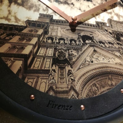 Primo particolare: Idea regalo con immagine facciata del Duomo di Firenze: cattura l'essenza storica e artistica della città e la sua bellezza rinascimentale con eleganza